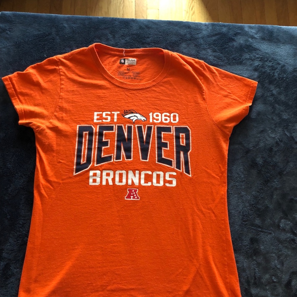 Denver broncos tee